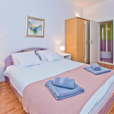 Apartman Toma Apartment ฮวาร์ ภายนอก รูปภาพ