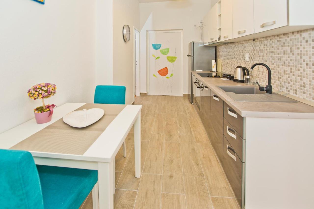 Apartman Toma Apartment ฮวาร์ ภายนอก รูปภาพ