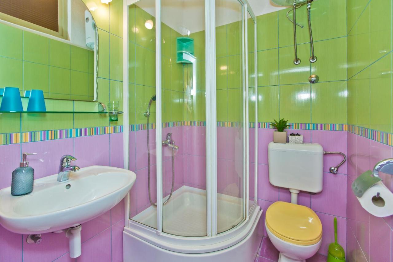 Apartman Toma Apartment ฮวาร์ ภายนอก รูปภาพ