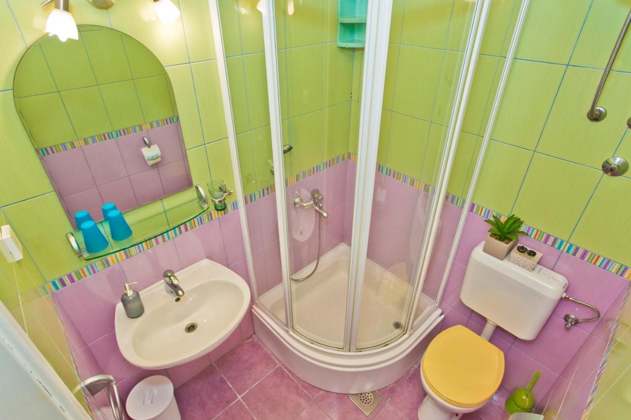 Apartman Toma Apartment ฮวาร์ ภายนอก รูปภาพ
